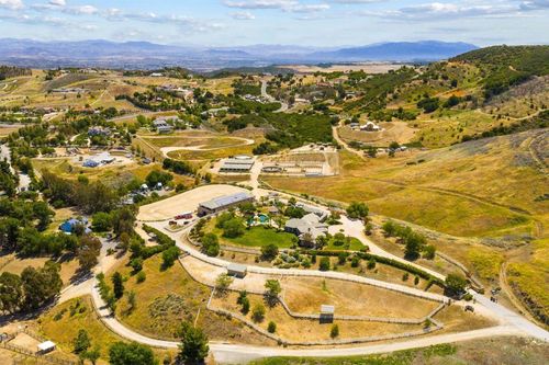 20420 Wendy Ln, Murrieta, CA, 92562 | Card Image