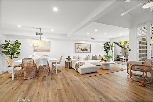 237 Calliope St, Laguna Beach, CA, 92651-3104 | Card Image