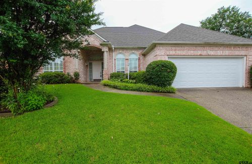 704 Paloma St, Tyler, TX, 75703-3695 | Card Image