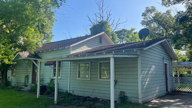 332 S Arcola St, House other with 3 bedrooms, 1 bathrooms and null parking in ANGLETON TX | Image 6