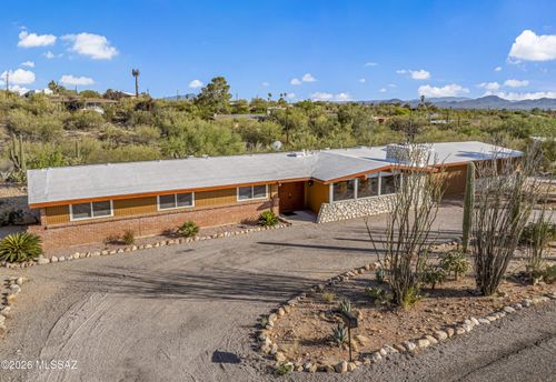 800 E Camino De Fray Marcos, Tucson, AZ, 85718-1914 | Card Image