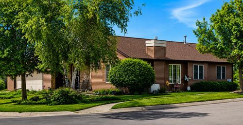 1352 Windsor Circle, WATERTOWN, WI, 53098 | Card Image