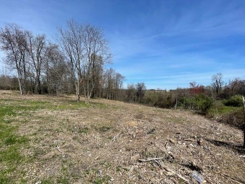 000 Hookstown Grade Rd, Clinton, PA, 15026 | Card Image