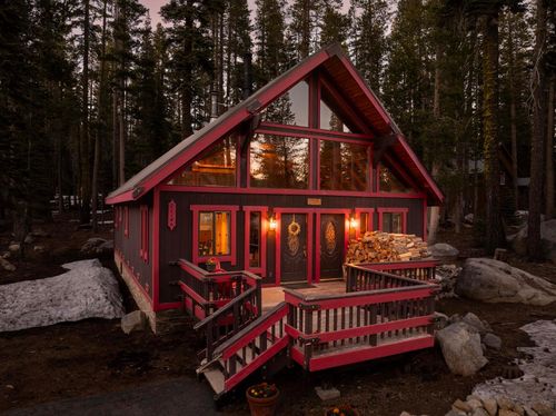 21146 Donner Pass Rd, Soda Springs, CA, 95728 | Card Image