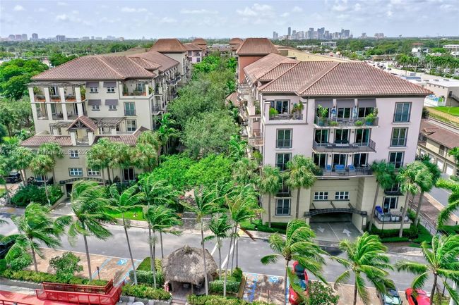 APT-305 - 2633 Ne 14 Th Ave, Condo with 2 bedrooms, 2 bathrooms and null parking in Wilton Manors FL | Image 89