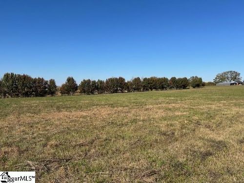 8836 Reidville Road, Greer, SC, 29651 | Card Image