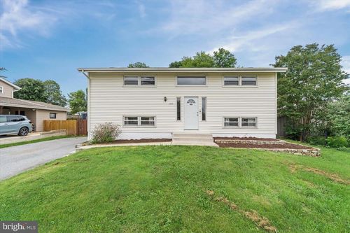 1735 Limestone Rd, Stanton, DE, 19804-4105 | Card Image