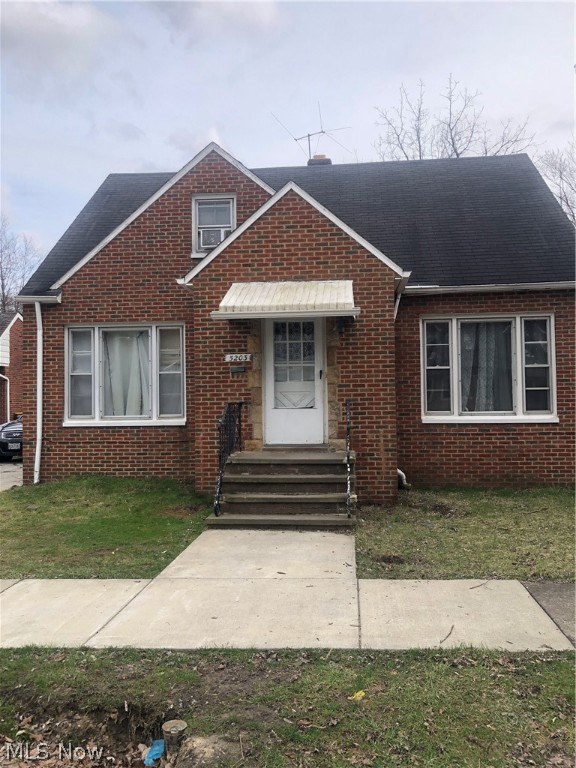 Stanley Ave, Maple Heights, OH 44137