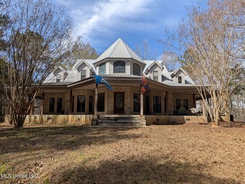 642 Columbine Ln Sw, Brookhaven, MS, 39601-9243 | Card Image