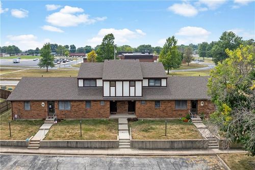 1102 Jeff Cir, Paola, KS, 66071-9156 | Card Image