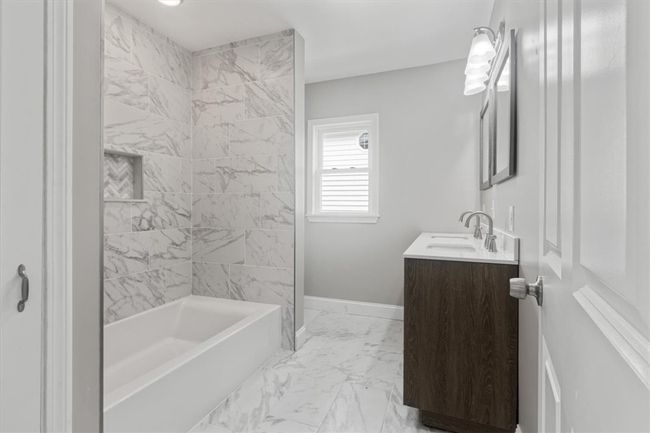 34 Stowe Ave, House other with 2 bedrooms, 1 bathrooms and 4 parking in Riverside RI | Image 12