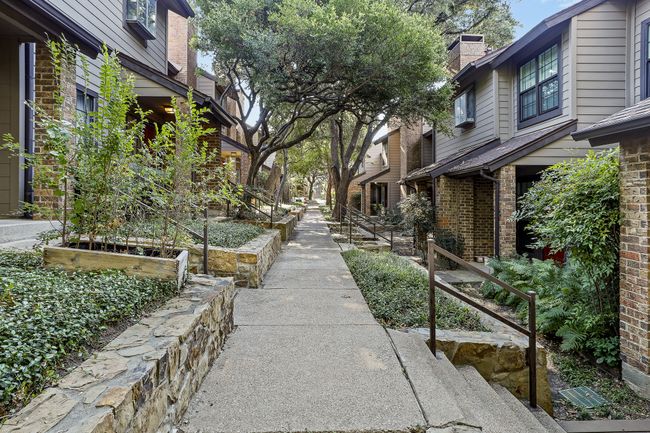 APT-208 - 9910 Royal Ln, Condo with 1 bedrooms, 2 bathrooms and null parking in Dallas TX | Image 6