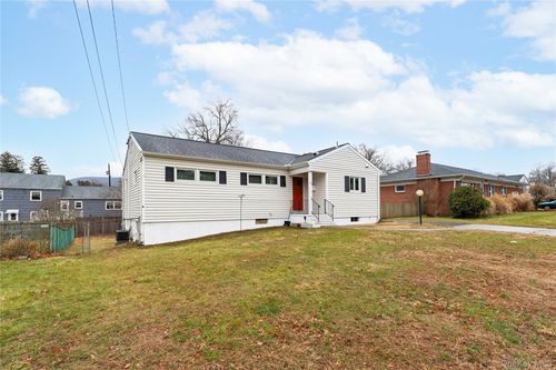 103 W Willow Street, Beacon, NY, 12508 | Card Image