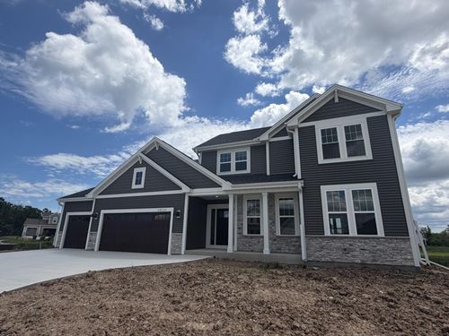 N73W17723 Mineral Dr, Menomonee Falls, WI, 53051-1580 | Card Image