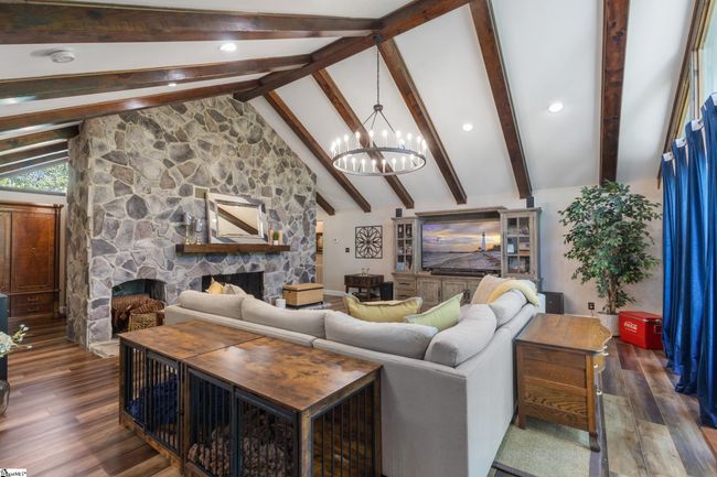 302 Sassafras Dr, House other with 3 bedrooms, 3 bathrooms and 2 parking in Taylors SC | Image 8
