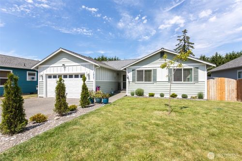 1937 Village Cir, Port Angeles, WA, 98362-4988 | Card Image