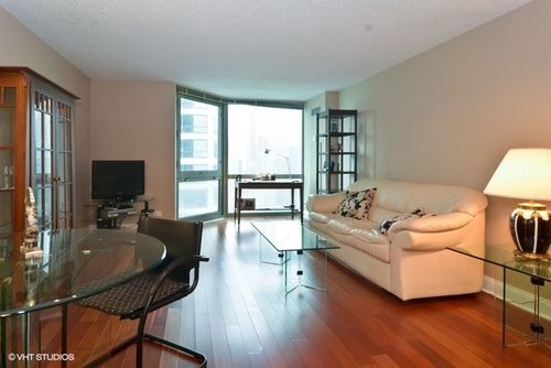 apt-3207-195 N Harbor Dr, Chicago, IL, 60601-7533 | Card Image
