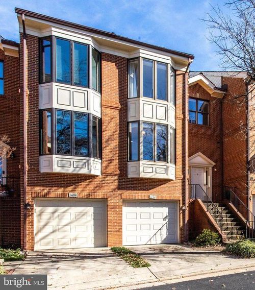 1494 Hampton Hill Cir, MCLEAN, VA, 22101-6016 | Card Image