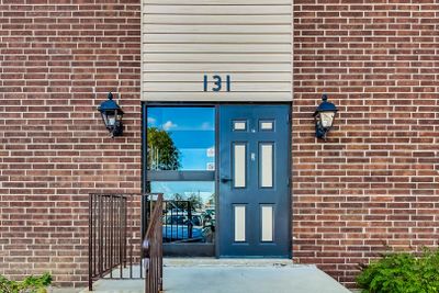 2B - 131 E Janata Boulevard, Condo with 2 bedrooms, 2 bathrooms and 1 parking in Lombard IL | Image 1