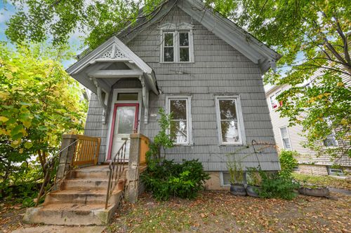 2342 N Holton St, Milwaukee, WI, 53212-3356 | Card Image