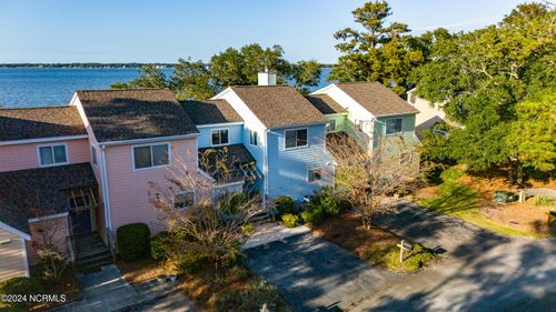 214 Mcginnis Dr, Pine Knoll Shores, NC, 28512-6313 | Card Image