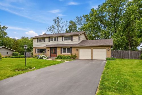 28W118 Hillview Dr, Naperville, IL, 60564-9630 | Card Image