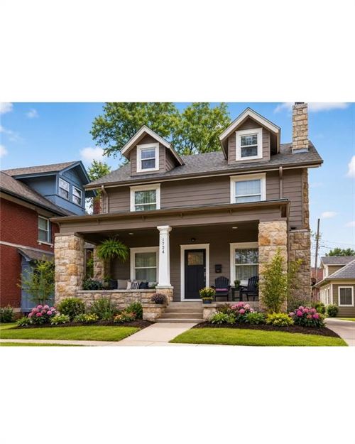 3726 Jefferson St, Kansas City, MO, 64111-2818 | Card Image