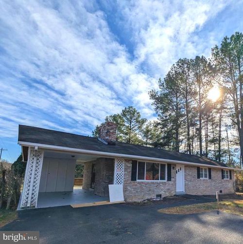 8105 Devlin Rd, BRISTOW, VA, 20136-1163 | Card Image