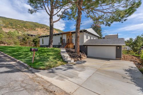 1370 E Oakmont Ln, Fruit Heights, UT, 84037-1708 | Card Image