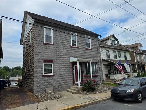 1356 Newport Ave, NORTHAMPTON, PA, 18067-1442 | Card Image