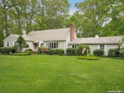 2122 Route 106, House other with 5 bedrooms, 3 bathrooms and null parking in Muttontown NY | Image 2