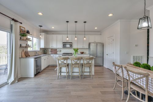 1407 Hanson Dr, Franklin, TN, 37067-8667 | Card Image