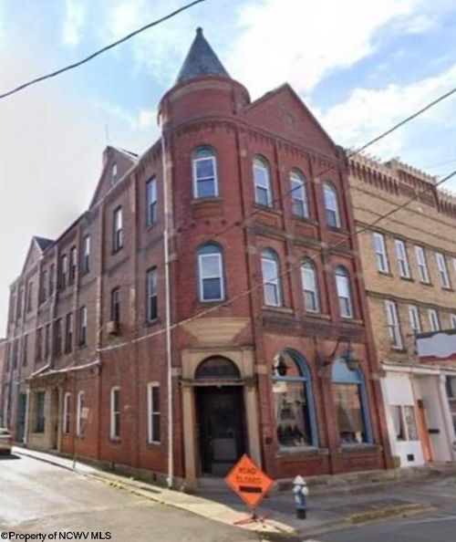 138 Main Ave, Weston, WV, 26452-1945 | Card Image