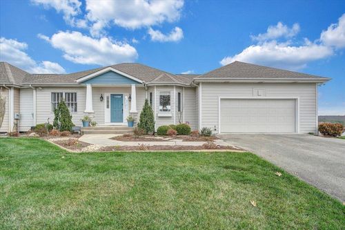 2302 Lake Retreat Rd, Huddleston, VA, 24104-3273 | Card Image