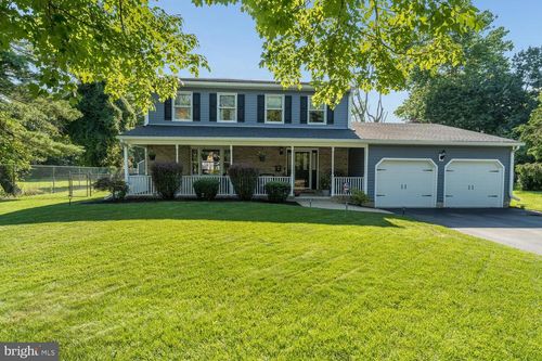 11 Paxson Avenue Ext, TRENTON, NJ, 08690-2615 | Card Image