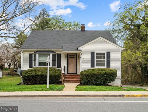 141 N Hatcher Ave, PURCELLVILLE, VA, 20132-3107 | Card Image