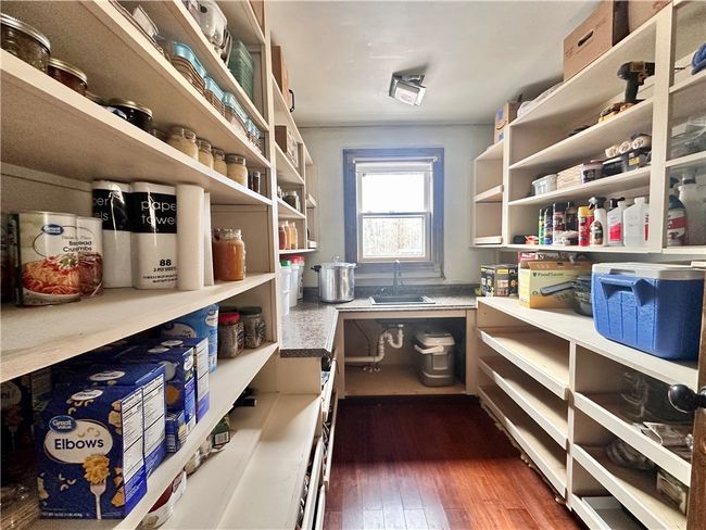 Butlers pantry with sink | Image 10