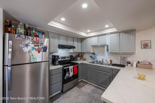 535 S Willow Street, Jackson, WY, 83001 | Card Image