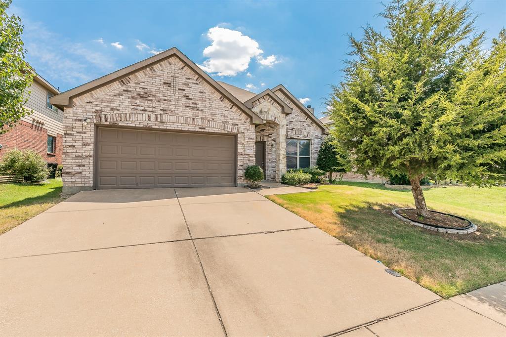 Padre Ct, Fort Worth, TX 76244