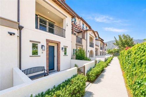 71-601 W Foothill Blvd, Glendora, CA, 91741-2487 | Card Image