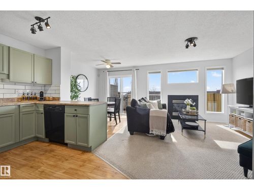 9051 Scott Cres Nw, Edmonton, AB, T6R0E8 | Card Image