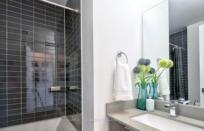 1207 - 2908 Highway 7, Condo with 2 bedrooms, 2 bathrooms and null parking in Vaughan ON | Image 15