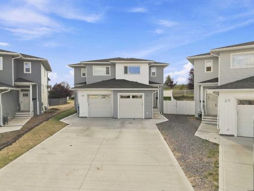 41 Pinnacle Close, Blackfalds, AB, T4M0M3 | Card Image