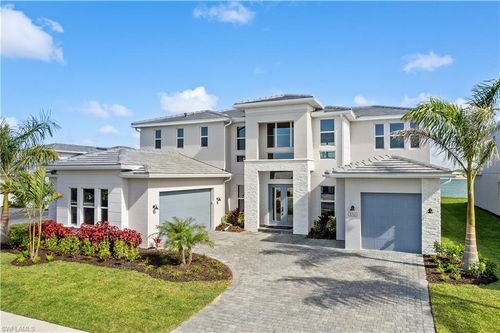 8762 Driftwood Dr, Naples, FL, 34114-2971 | Card Image
