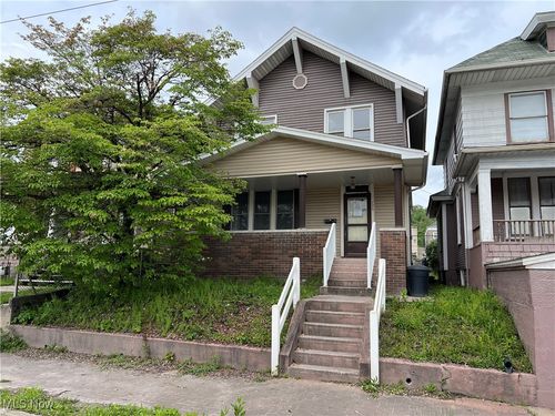 725 S 4th St, Martins Ferry, OH, 43935-2051 | Card Image