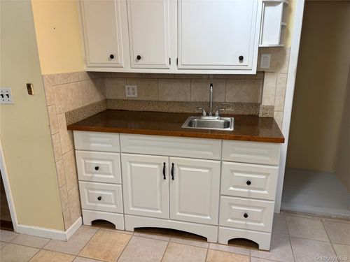 23 Leonard St, Ossining, NY, 10562-4127 | Card Image