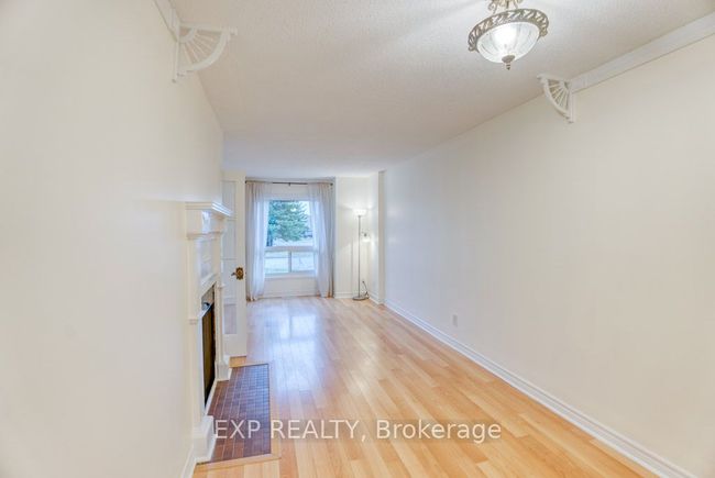 42 Fair Oaks Cres, House attached with 3 bedrooms, 2 bathrooms and 2 parking in Nepean ON | Image 14