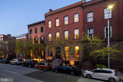 829 Park Ave, BALTIMORE, MD, 21201-4806 | Card Image