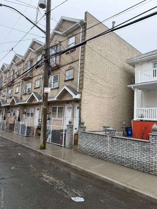 a-155 Beach 27th St, Far Rockaway, NY, 11691-2207 | Card Image