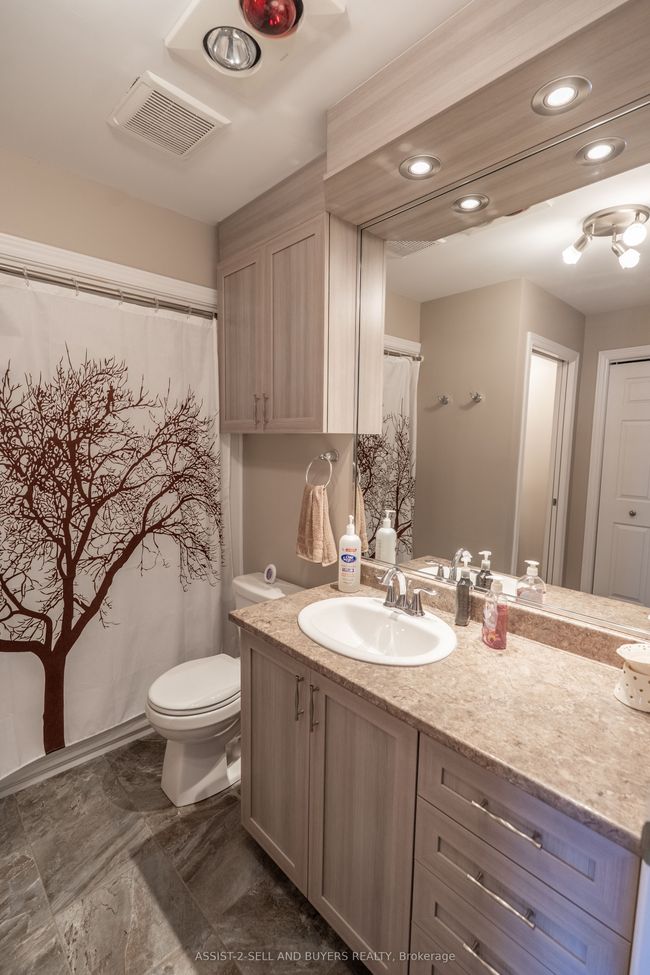225 - 218 1 St St E, Condo with 2 bedrooms, 1 bathrooms and 2 parking in Cornwall ON | Image 14